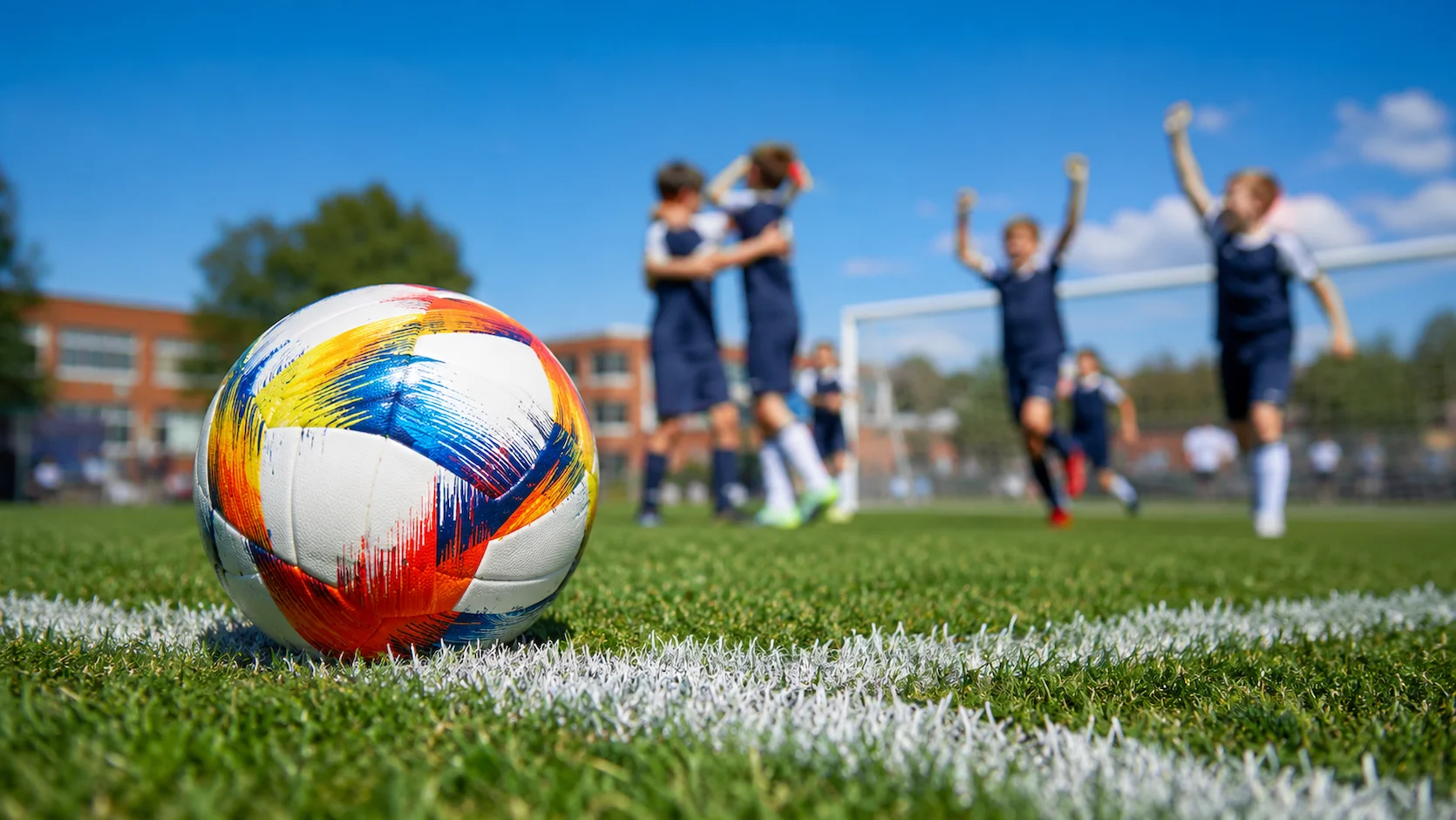 La importancia del deporte escolar en el desarrollo físico y mental infantil